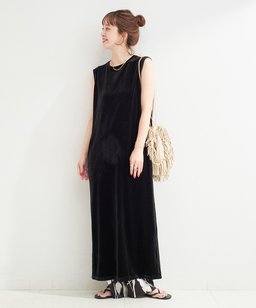 B.C STOCK（ベーセーストック）の「《追加》【WEB限定】手洗い可 / クレープベロア Iラインワンピース（ワンピース・レディース・ブラック・FREE）」の8枚目の写真