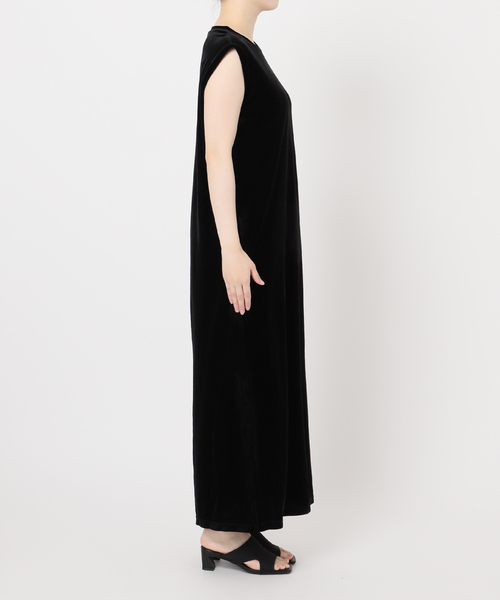 B.C STOCK（ベーセーストック）の「《追加》【WEB限定】手洗い可 / クレープベロア Iラインワンピース（ワンピース・レディース・ブラック・FREE）」の17枚目の写真