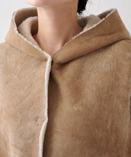 Whim Gazette（ウィムガゼット）の「ムートンポンチョ（ポンチョ・レディース・ベージュ・FREE）」の13枚目の写真