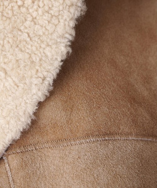 Whim Gazette（ウィムガゼット）の「ムートンポンチョ（ポンチョ・レディース・ベージュ・FREE）」の7枚目の写真