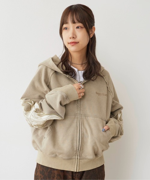 SUPPLIER(サプライヤー)の「SUPPLIER/サプライヤー Dagger Leather Patch Zip Hoodie フーディー ジップパーカー(パーカー・メンズ・ベージュ/ブラック・M/XL/L)」の19枚目の写真