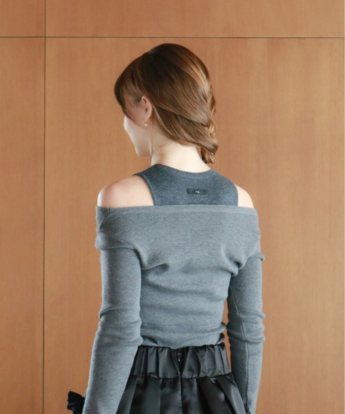 mic by Olu.(ミックバイオルドット)の「< ZOZOTOWN限定 >レイヤードオフショルダーニット(ニット/セーター・レディース・グレー/ブラック/ホワイト・FREE)」の9枚目の写真