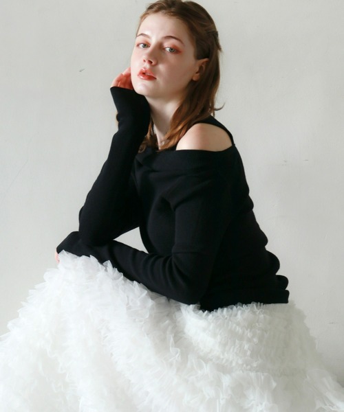 mic by Olu.(ミックバイオルドット)の「< ZOZOTOWN限定 >レイヤードオフショルダーニット(ニット/セーター・レディース・グレー/ブラック/ホワイト・FREE)」の18枚目の写真