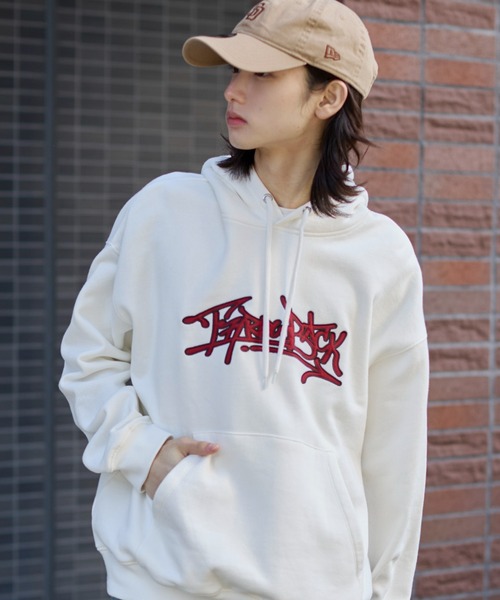 WEGO（ウィゴー）の「WEGO/グラフィックロゴプルパーカー（パーカー・メンズ・アッシュグレー/ネイビー/ブラウン/ブラック/グレー系その他/ワイン/ホワイト/グレー/ブルー・MEDIUM/LARGE/SMALL）」の14枚目の写真