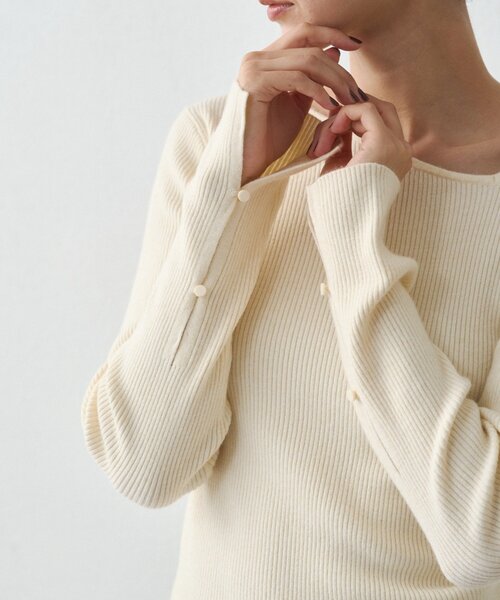 earthy(アーシー)の「リブアシメニット(ニット/セーター・レディース・オフホワイト/ブラック/グレー・FREE)」の17枚目の写真