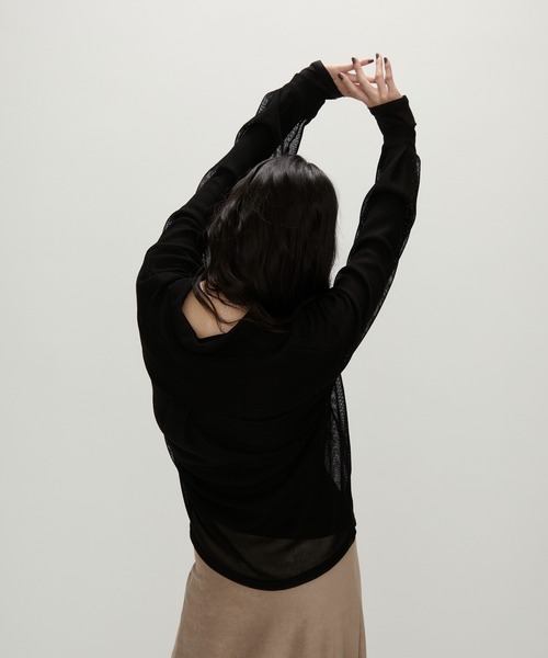 NUJOH(ヌゾ)の「Light Breeze Zip Knit / ライトブリーズ ジップニット(シャツ/ブラウス・レディース・ブラック/グレー/アイボリー・FREE)」の5枚目の写真