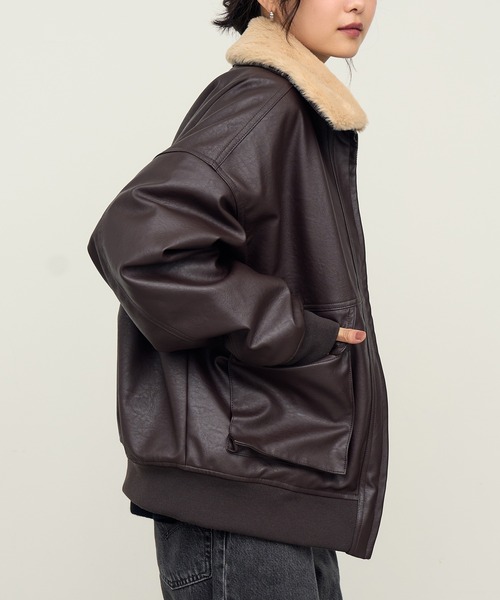 NOGLE(ノグル)の「【NOGLE/ノグル】2WAY襟ファーフェイクレザーブルゾン(ミリタリージャケット・レディース・ブラウン/ダークブラウン/ブラック・FREE)」の7枚目の写真