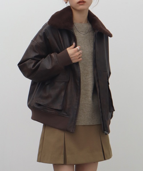 NOGLE(ノグル)の「【NOGLE/ノグル】2WAY襟ファーフェイクレザーブルゾン(ミリタリージャケット・レディース・ブラウン/ダークブラウン/ブラック・FREE)」の5枚目の写真