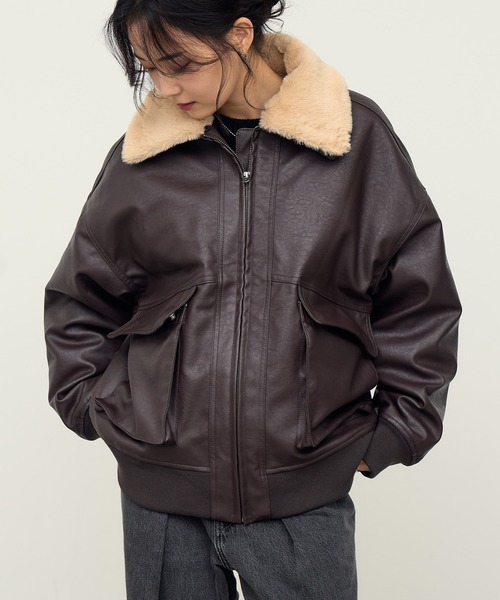 NOGLE(ノグル)の「【NOGLE/ノグル】2WAY襟ファーフェイクレザーブルゾン(ミリタリージャケット・レディース・ブラウン/ダークブラウン/ブラック・FREE)」の6枚目の写真