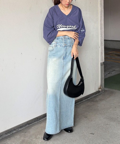 ISOOK（アイスー）の「【ISOOK / アイスー】オーバーサイズゲームシャツ / ユニフォームTシャツ ピステ ルーズ丈 長袖 ブロークコア ビッグシルエット フットボールTシャツ ジャージ ユニセックス ネイビー ホワイト 紺 白 ZOZOTOWN限定（その他トップス・レディース・ネイビー/ホワイト・FREE）」の3枚目の写真