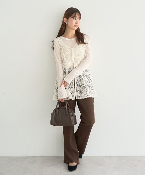 earth music&ecology（アースミュージックアンドエコロジー）の「モールレースキャミチュニック（チュニック・レディース・アイボリー/ブラック・FREE）」の19枚目の写真