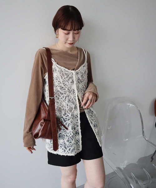 earth music&ecology（アースミュージックアンドエコロジー）の「モールレースキャミチュニック（チュニック・レディース・アイボリー/ブラック・FREE）」の4枚目の写真