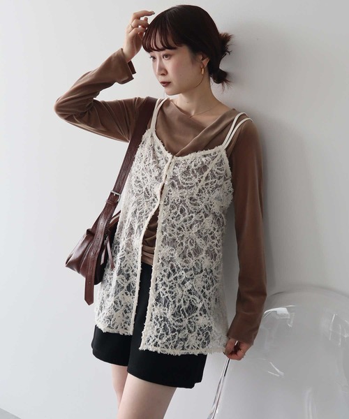 earth music&ecology（アースミュージックアンドエコロジー）の「モールレースキャミチュニック（チュニック・レディース・アイボリー/ブラック・FREE）」の3枚目の写真