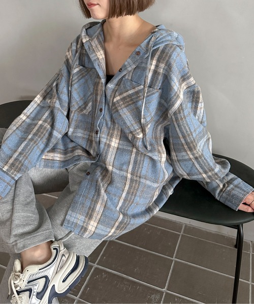 PILIT(ピリット)の「フードチェックネルシャツ(シャツ/ブラウス・レディース・ブラウン/ブルー/ブラック・MEDIUM)」の3枚目の写真