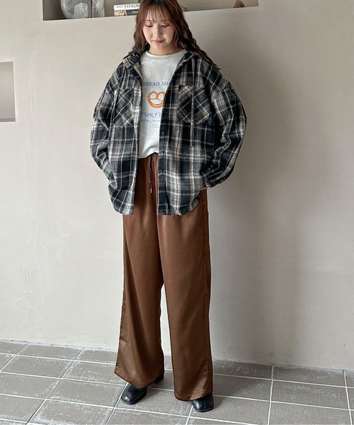 PILIT(ピリット)の「フードチェックネルシャツ(シャツ/ブラウス・レディース・ブラウン/ブルー/ブラック・MEDIUM)」の18枚目の写真