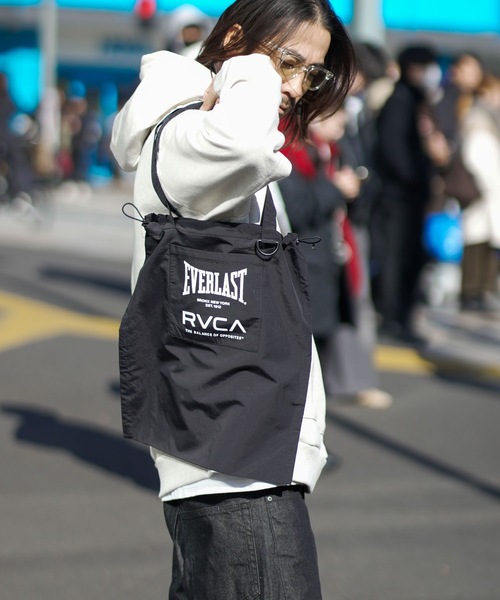 EVERLAST(スポーツ・ライフスタイル)(エバーラスト)の「RVCA メンズ RVCA×EVERLAST GYM TOTE トートバッグ 【2025年秋冬モデル】/ルーカエバーラストコラボトートバッグ(トートバッグ・メンズ・ブラック・FREE)」の10枚目の写真