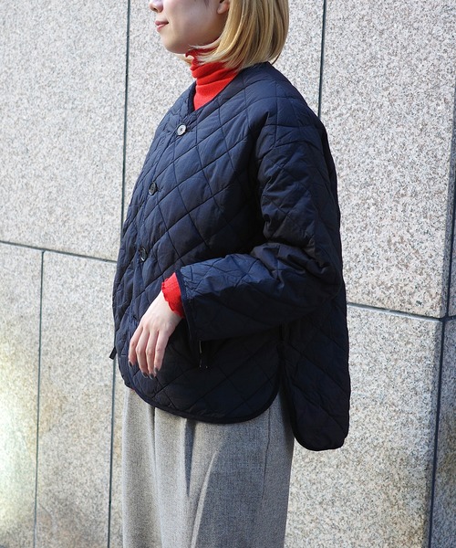 GYMPHLEX(ジムフレックス)の「Gymphlex | キルトダウンカラーレスジャケット WOMEN(ダウンジャケット/コート・レディース・オリーブ/ブラック・12/14)」の18枚目の写真