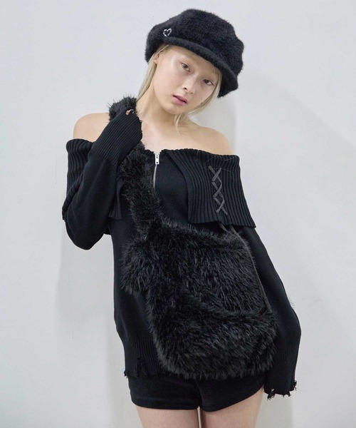 Heart Tattoo（ハートタトゥー）の「fur shoulder big bag（with Heart Miller charm） / ハートミラーキーホルダー付き　ファーショルダーバッグ（トートバッグ・レディース・ブラック/ホワイト・FREE）」の12枚目の写真