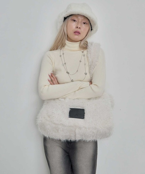 Heart Tattoo（ハートタトゥー）の「fur shoulder big bag（with Heart Miller charm） / ハートミラーキーホルダー付き　ファーショルダーバッグ（トートバッグ・レディース・ブラック/ホワイト・FREE）」の18枚目の写真