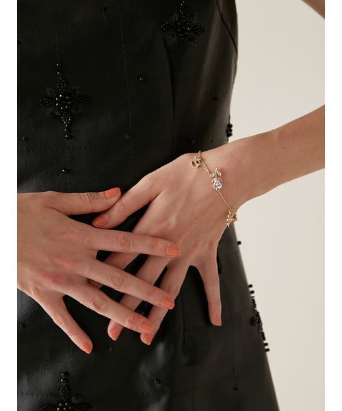 LILY BROWN（リリーブラウン）の「Lilywingビジューフラワーブレスレット（ブレスレット・レディース・ゴールド/シルバー・F）」の5枚目の写真