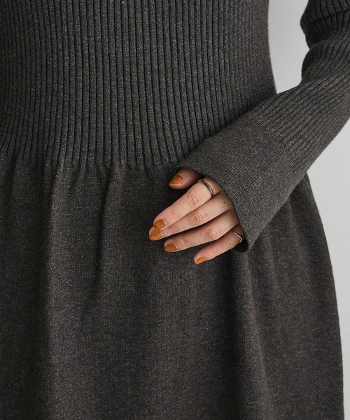 CRAFT STANDARD BOUTIQUE（クラフトスタンダードブティック）の「カットアウトニットワンピース＜ハンドウォッシャブル＞◆（ワンピース・レディース・チャコールグレー/カーキ・FREE）」の13枚目の写真