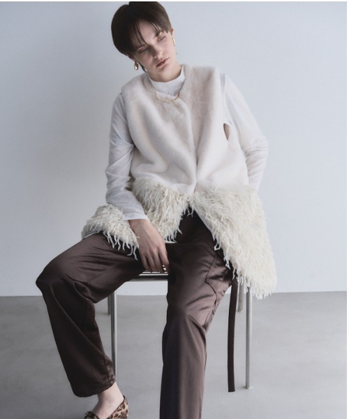 Muel Chic(ミュエルシック)の「Foster fur vest フォスターファーベスト(その他アウター・レディース・オフホワイト/ブラック/ベージュ/ラベンダー・FREE)」の6枚目の写真