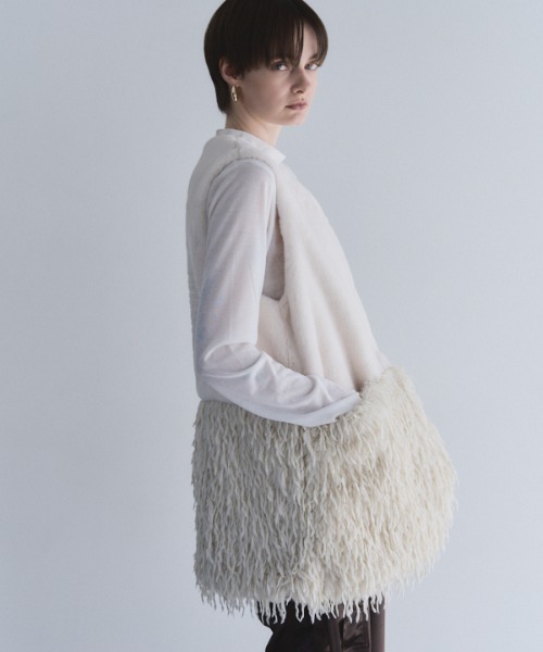 Muel Chic(ミュエルシック)の「Foster fur vest フォスターファーベスト(その他アウター・レディース・オフホワイト/ブラック/ベージュ/ラベンダー・FREE)」の8枚目の写真