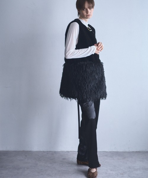 Muel Chic(ミュエルシック)の「Foster fur vest フォスターファーベスト(その他アウター・レディース・オフホワイト/ブラック/ベージュ/ラベンダー・FREE)」の19枚目の写真