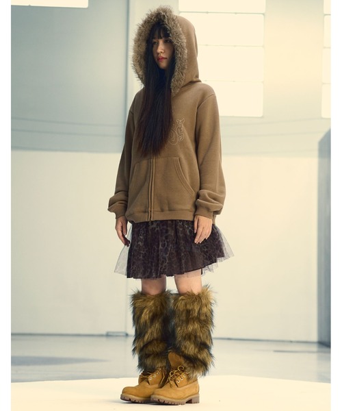 NICE GHOST CLUB（ナイスゴーストクラブ）の「A'GEM/9 × .kom 『NICE GHOST CLUB/ナイスゴーストクラブ』DARK FANTASY FUR HOODIE ZIP UP/ダークファンタジーデザイン ファー付きジップアップパーカー（パーカー・レディース・ブラック/ブラウン・M/L）」の7枚目の写真