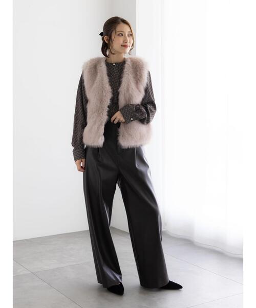 Te chichi（テチチ）の「ショートファーベスト《2025winter catalog item》（ベスト・レディース・グレー/ベージュ・F）」の4枚目の写真