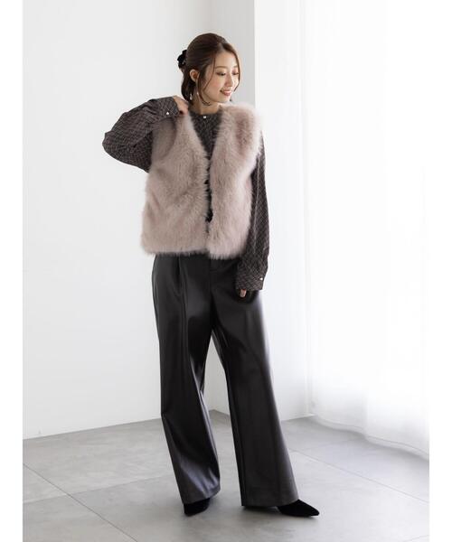 Te chichi（テチチ）の「ショートファーベスト《2025winter catalog item》（ベスト・レディース・グレー/ベージュ・F）」の5枚目の写真