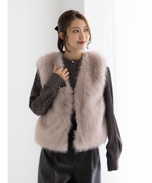 Te chichi（テチチ）の「ショートファーベスト《2025winter catalog item》（ベスト・レディース・グレー/ベージュ・F）」の6枚目の写真