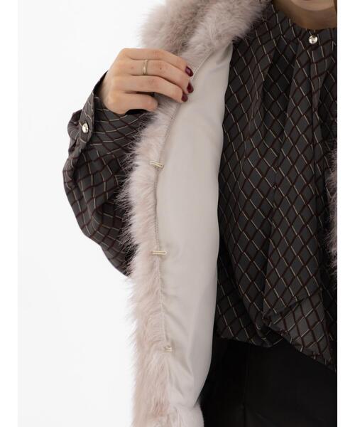 Te chichi（テチチ）の「ショートファーベスト《2025winter catalog item》（ベスト・レディース・グレー/ベージュ・F）」の9枚目の写真