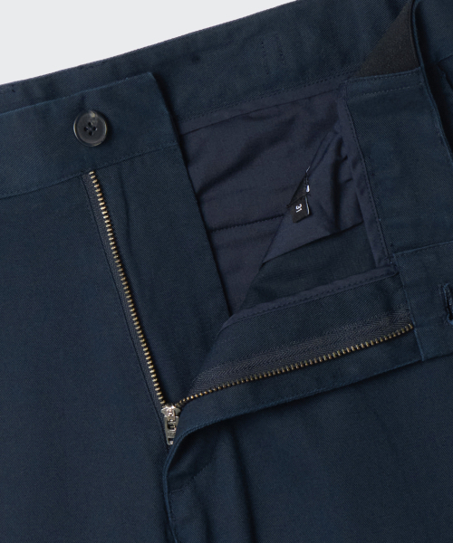MUSINSA STANDARD（ムシンサスタンダード）の「レギュラーフィットヒドゥンバンディングチノパンツ[ネイビー]（その他パンツ・メンズ・その他・30/31/33/26/27/28/40/38/42/36/34/32/29）」の3枚目の写真