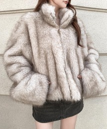 VEILA（ヴェイラ）の「フェイクファーショートジャケット（その他アウター）」