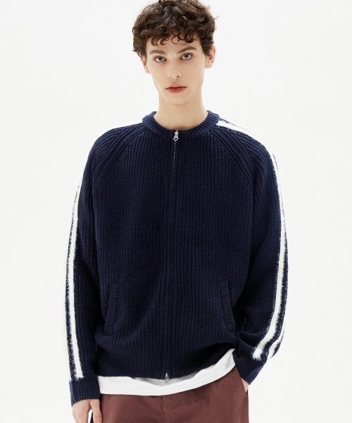 TRILLION(トリリオン)の「ウォッシャブルヘアリーブラシトラックジップアップニット(NAVY)(ニット/セーター・レディース・その他・LARGE/X-LARGE/MEDIUM)」の3枚目の写真