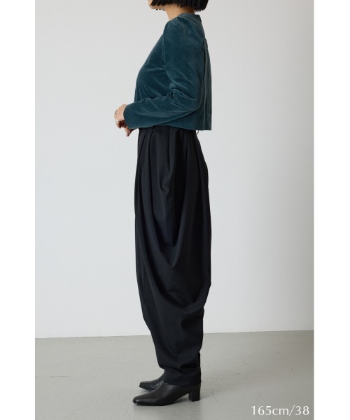 RIM.ARK（リムアーク）の「Tuck dress PT タックドレスパンツ（スラックス・レディース・ブラウン/ベージュ/ブラック・36/38）」の16枚目の写真