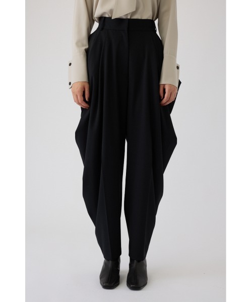 RIM.ARK（リムアーク）の「Tuck dress PT タックドレスパンツ（スラックス・レディース・ブラウン/ベージュ/ブラック・36/38）」の4枚目の写真