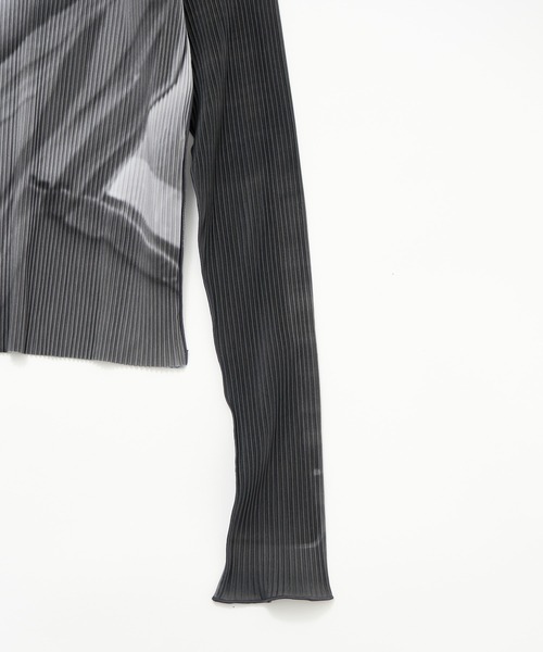 kotohayokozawa(コトハヨコザワ)の「別注 GRAPHIC TINY TOP(Tシャツ/カットソー・レディース・ライトグレー/ダークグレー・FREE)」の13枚目の写真