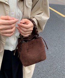 LA VORAGINE（ラ ヴォラジネ）の「2WAYレトロ マラードカラーのエレガントバケツバッグ（ハンドバッグ）」