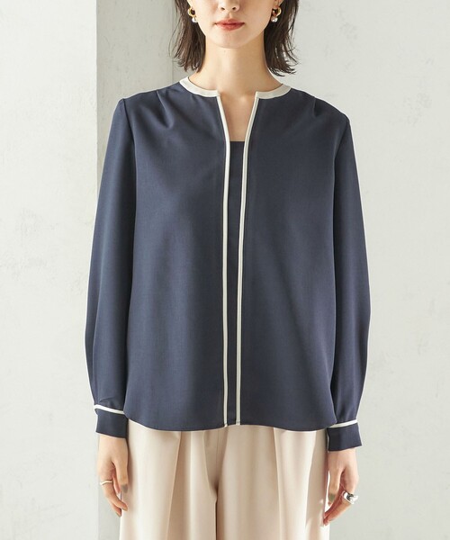 SHIPS(シップス)の「〈手洗い可能〉配色 パイピング キーネック 長袖ブラウス(シャツ/ブラウス・レディース・ネイビー/オフホワイト・ONE SIZE)」の8枚目の写真