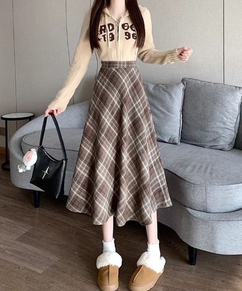 SallyLunn（サリーラン）の「ミモレ丈チェックスカート（スカート・レディース・ネイビー/ブラウン・LARGE/MEDIUM）」の20枚目の写真