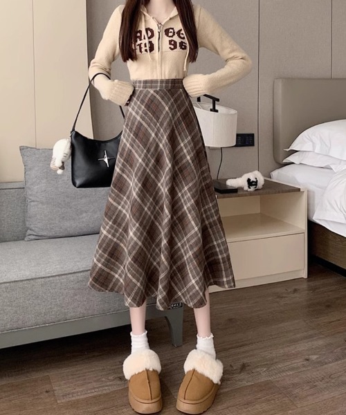 SallyLunn（サリーラン）の「ミモレ丈チェックスカート（スカート・レディース・ネイビー/ブラウン・LARGE/MEDIUM）」の9枚目の写真