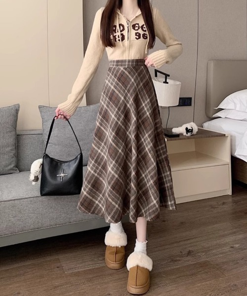 SallyLunn（サリーラン）の「ミモレ丈チェックスカート（スカート・レディース・ネイビー/ブラウン・LARGE/MEDIUM）」の10枚目の写真