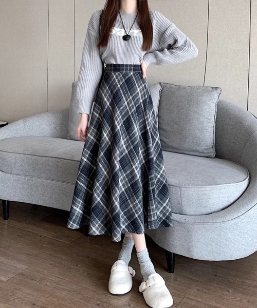 SallyLunn（サリーラン）の「ミモレ丈チェックスカート（スカート・レディース・ネイビー/ブラウン・LARGE/MEDIUM）」の14枚目の写真