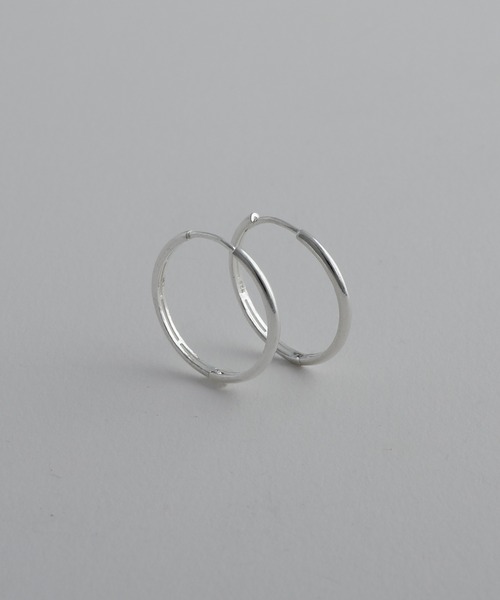 whoseA（フーシー）の「【silver925】Neat Hoop Pierce 20mm/ ニートフープピアス20mm（ピアス（両耳用）・レディース・シルバー/ゴールド・FREE）」の7枚目の写真
