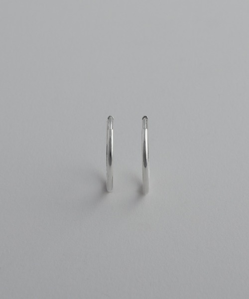 whoseA（フーシー）の「【silver925】Neat Hoop Pierce 20mm/ ニートフープピアス20mm（ピアス（両耳用）・レディース・シルバー/ゴールド・FREE）」の8枚目の写真