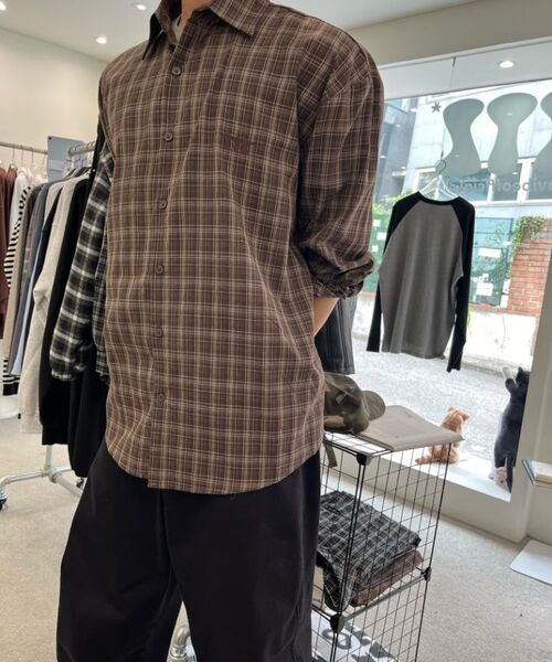 ITZAVIBE(イッザバイブ)の「ITZ MINI LOGO CHECK SHIRT - BROWN(シャツ/ブラウス・レディース・その他・MEDIUM/LARGE)」の13枚目の写真