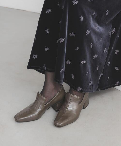 KBF（ケイビーエフ）の「セミスクエアトゥパンプス（パンプス・レディース・ブラック/カーキ・36/38/37）」の4枚目の写真