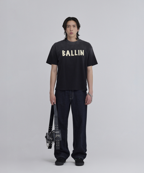 KZM(ケージエム)の「ボリンデミージTシャツ(Tシャツ/カットソー・レディース・その他・MEDIUM/LARGE/X-LARGE/XX-LARGE)」の1枚目の写真